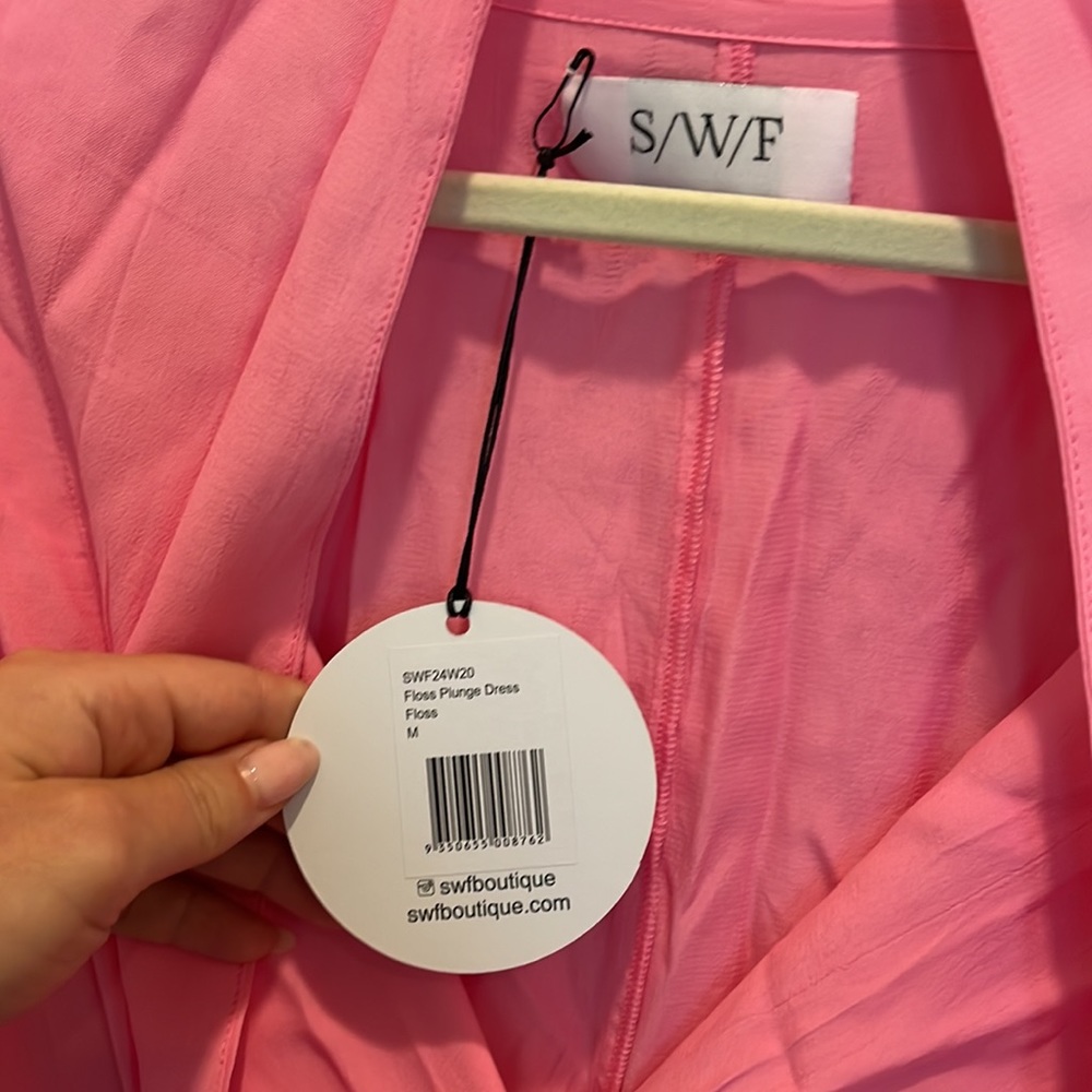 SWF pink gown - Picture 3 of 3